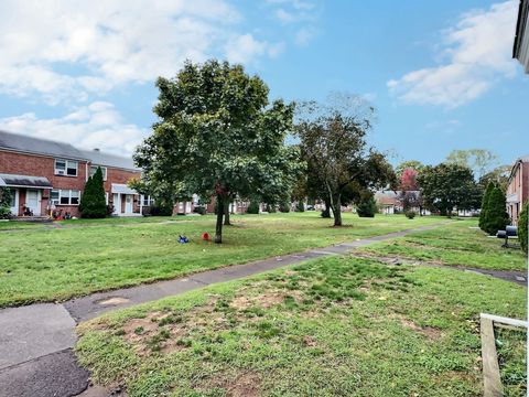 Tiny photo for 364 Main Street #47, East Haven, CT 06512 (MLS # 24133971)