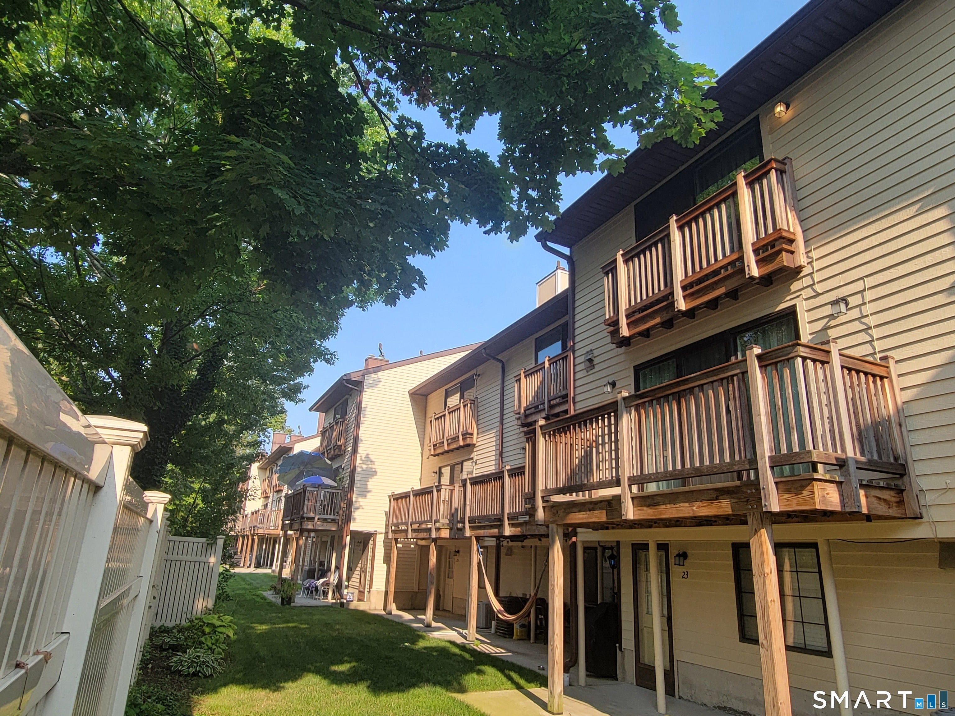 237 Strawberry Hill Avenue 23