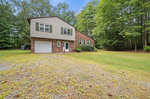 77 Oconnell Road Extension East Haddam CT 06415
