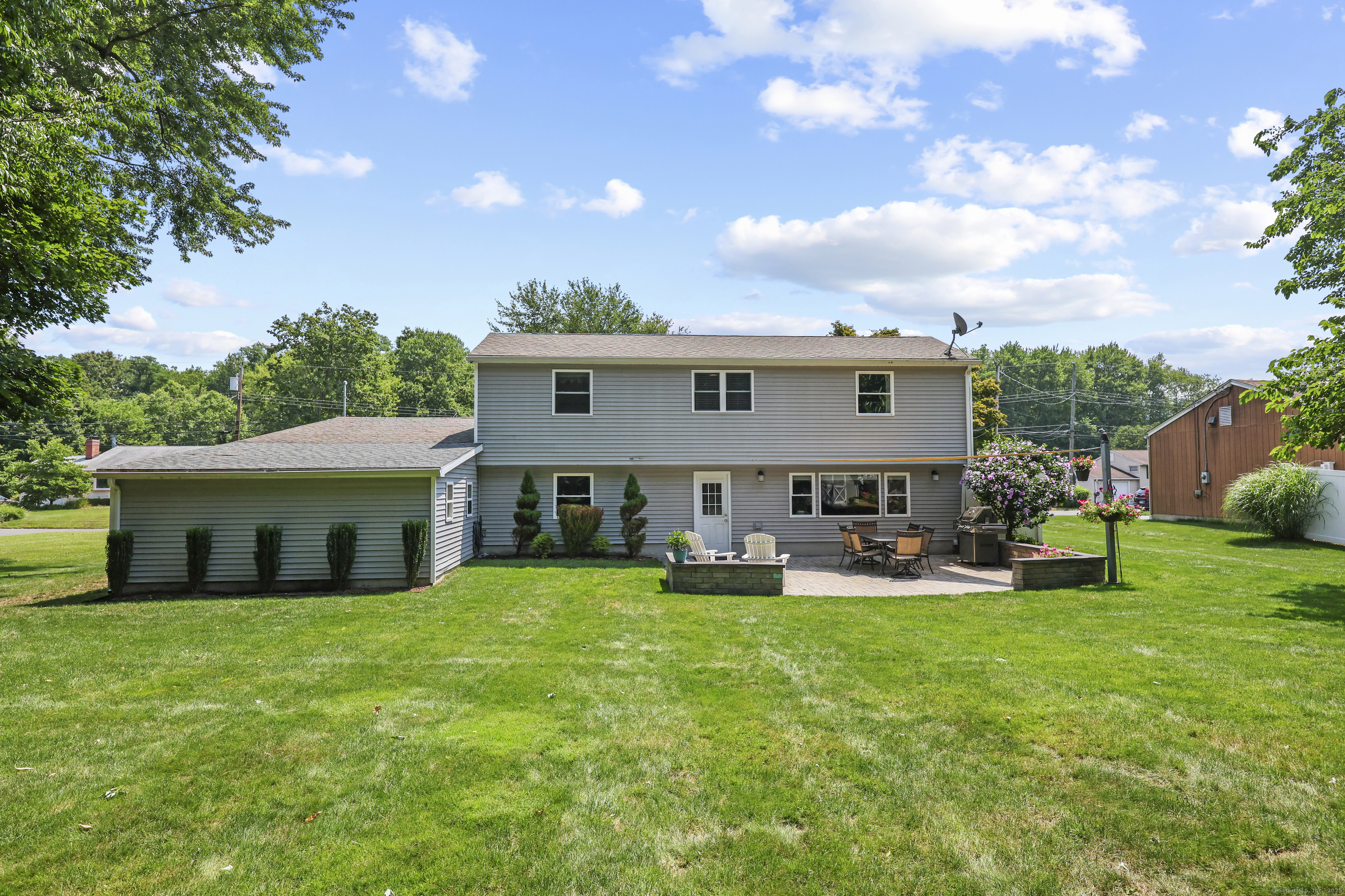 35 Simsbury Manor Drive