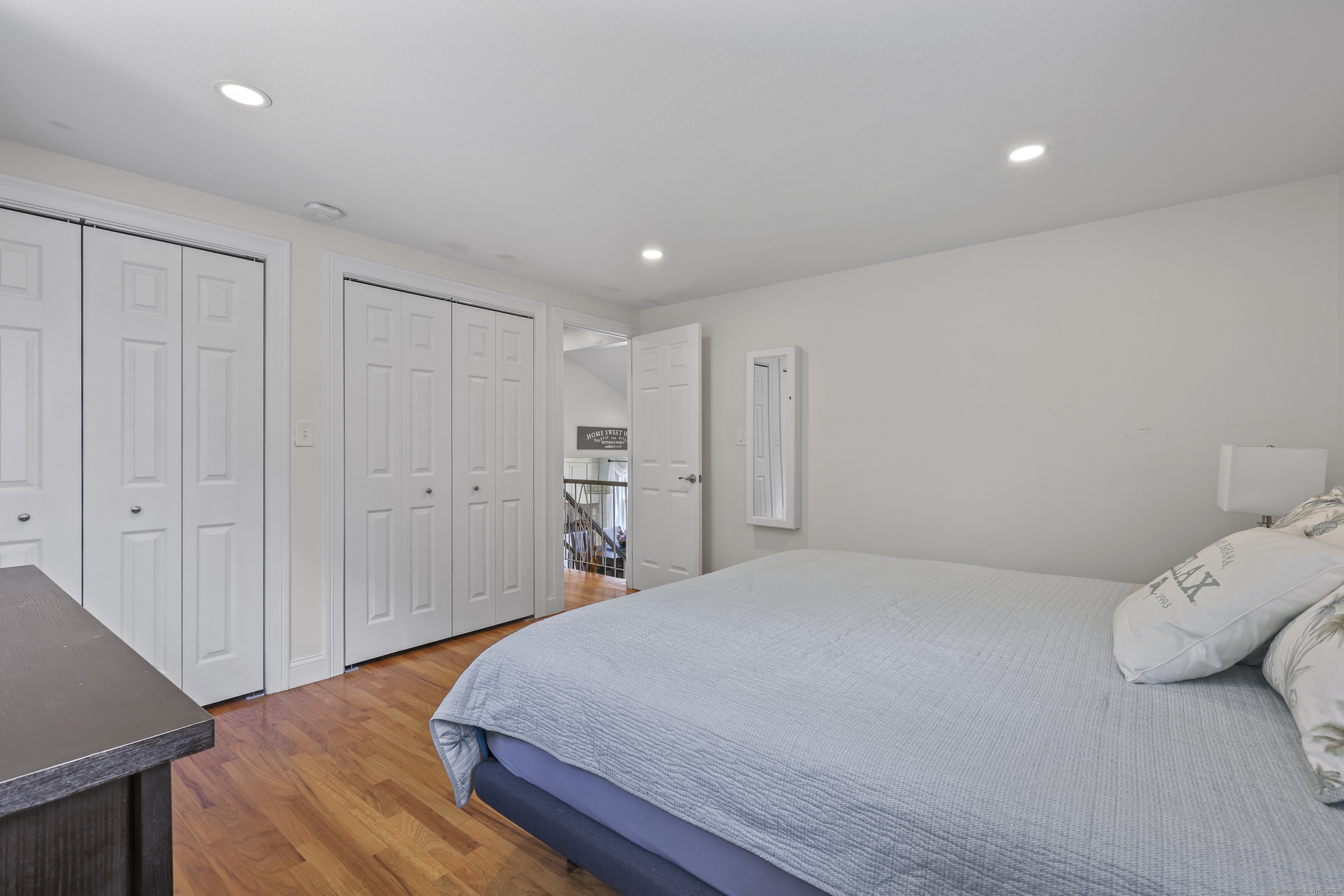 Simsbury, Connecticut 06089, United States, 3 Bedrooms Bedrooms, ,2 BathroomsBathrooms,Residential,Coming Soon,178454