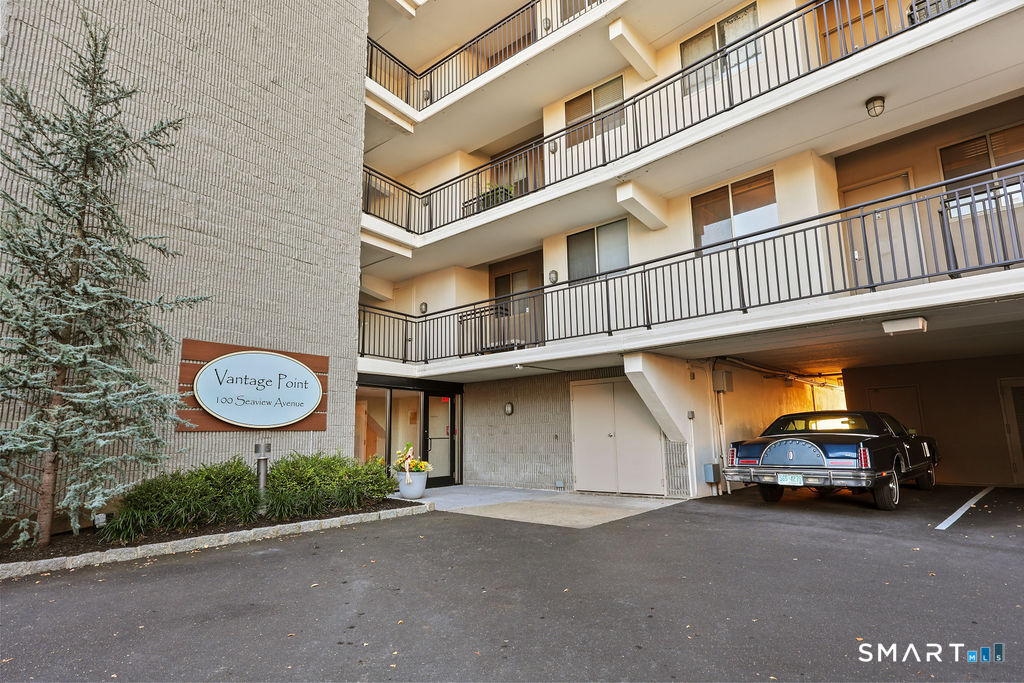 100 Seaview Avenue 2J