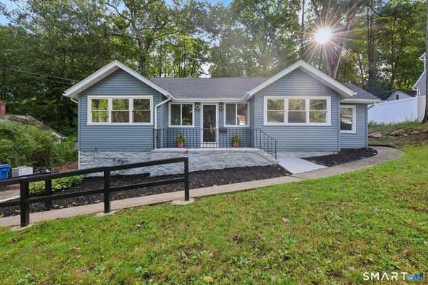 34 SPRINGDALE AVE, WATERBURY, CT 06708 - Image 6087156cdaca59ac2cefdb712e1d2bb8/1027963381