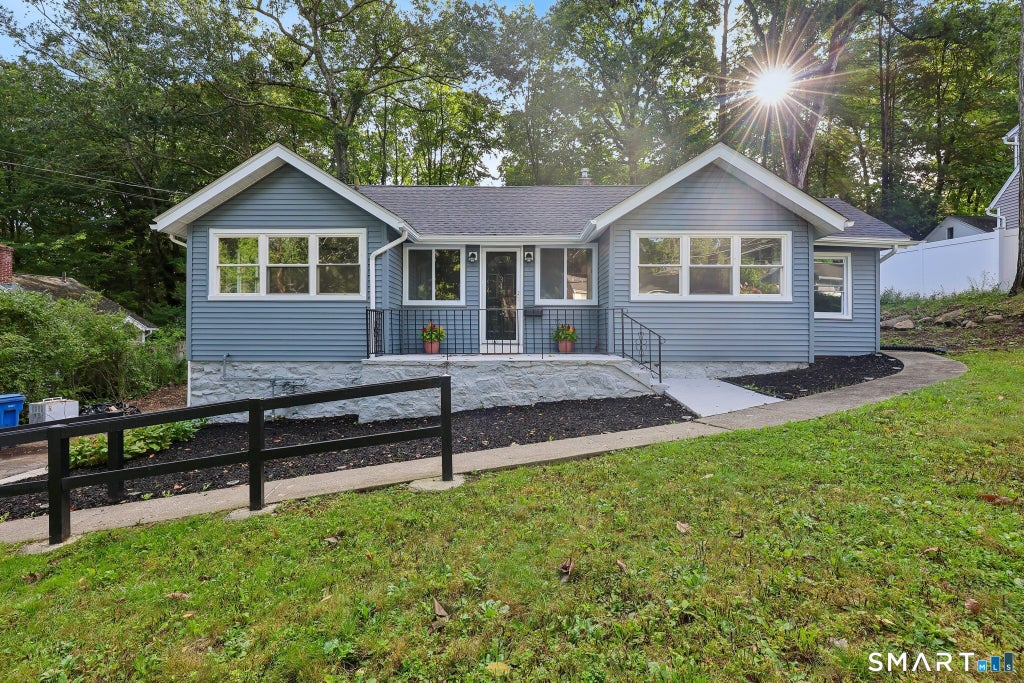 Photo of 34 Springdale Avenue, Waterbury, CT 06708 (MLS # 24209574)