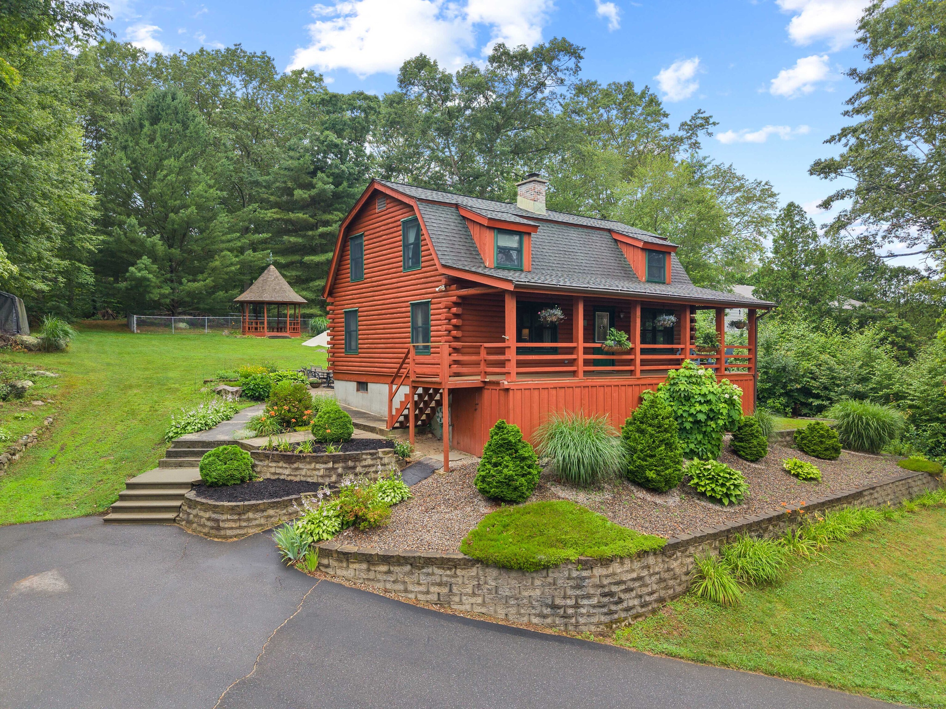 40 Devonshire Drive