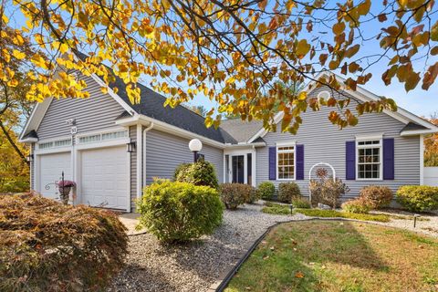 Photo of 501 Kennedy Road, Windsor, CT 06095 (MLS # 24135869)