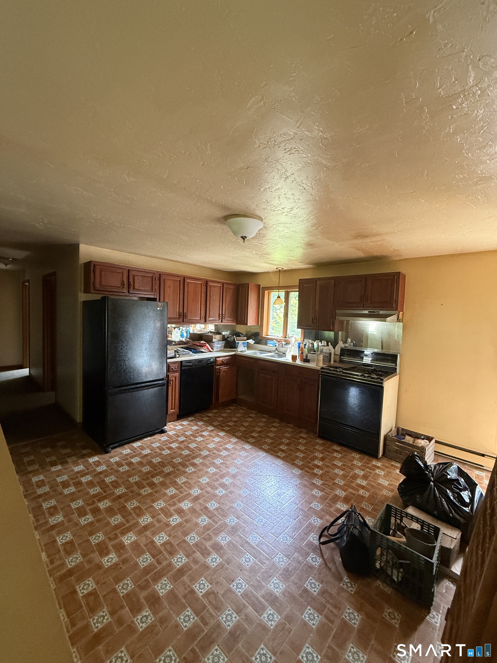 529 East Thompson Road