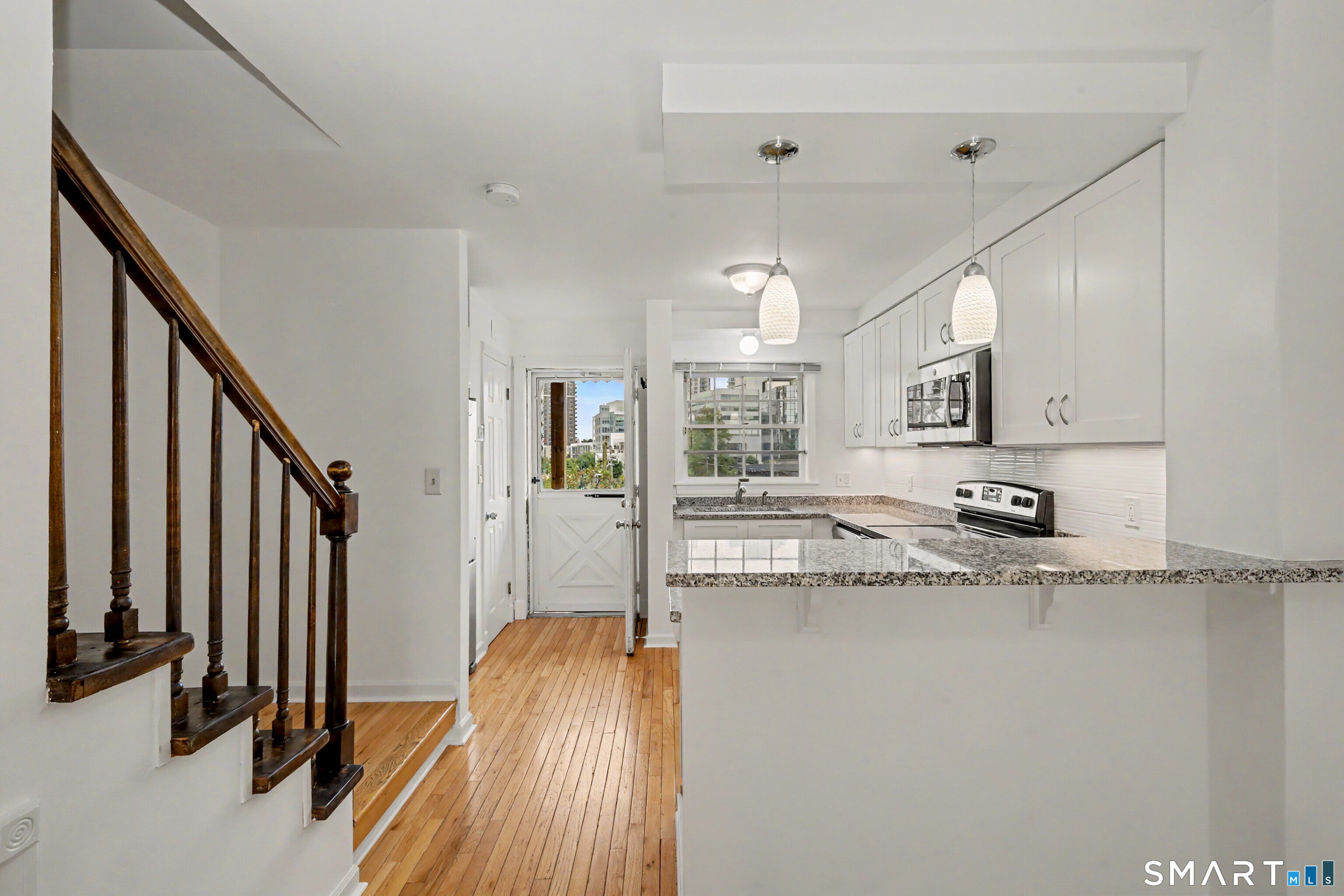 256 Washington Boulevard 14