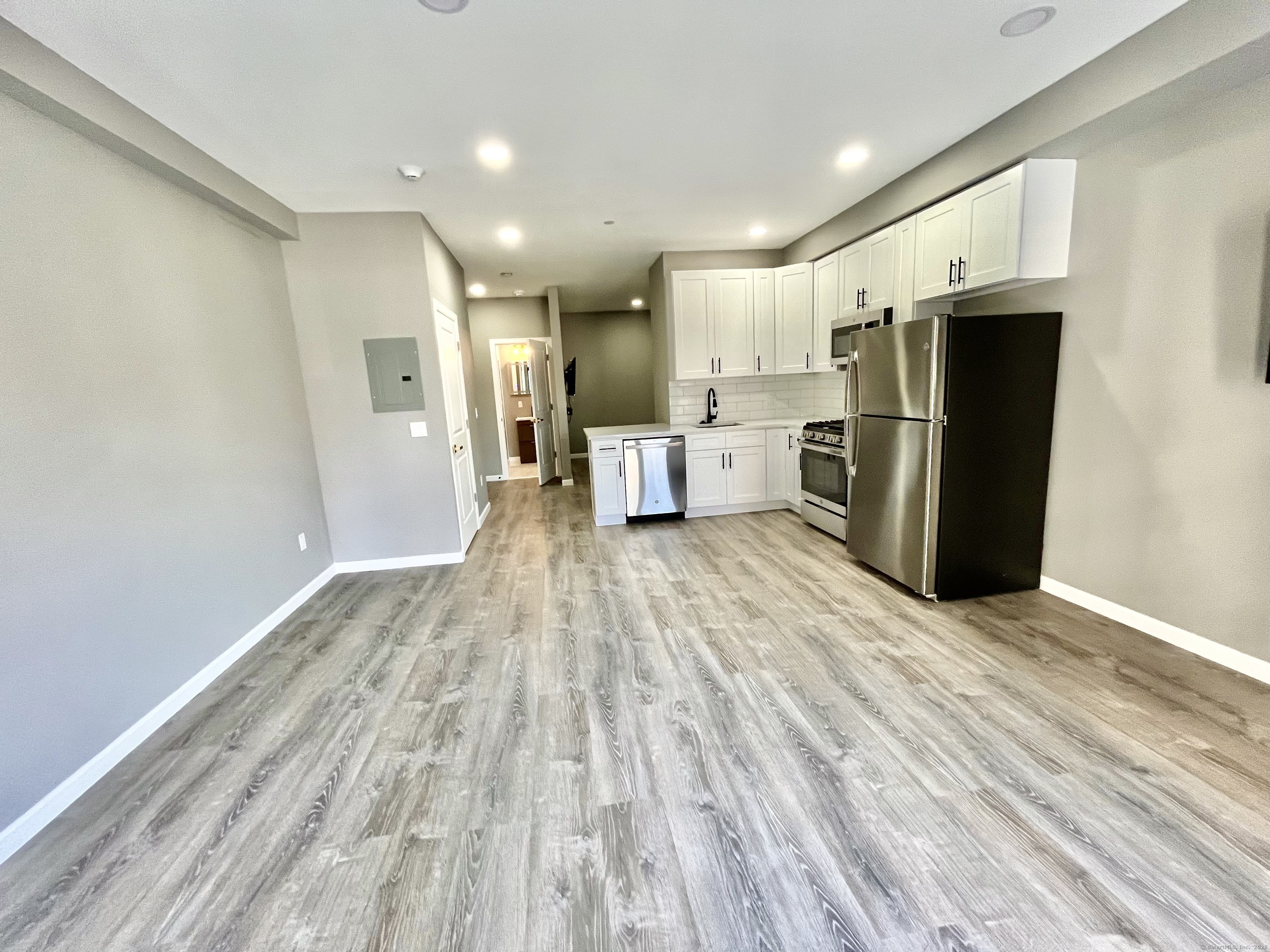 37 Center Street 2C