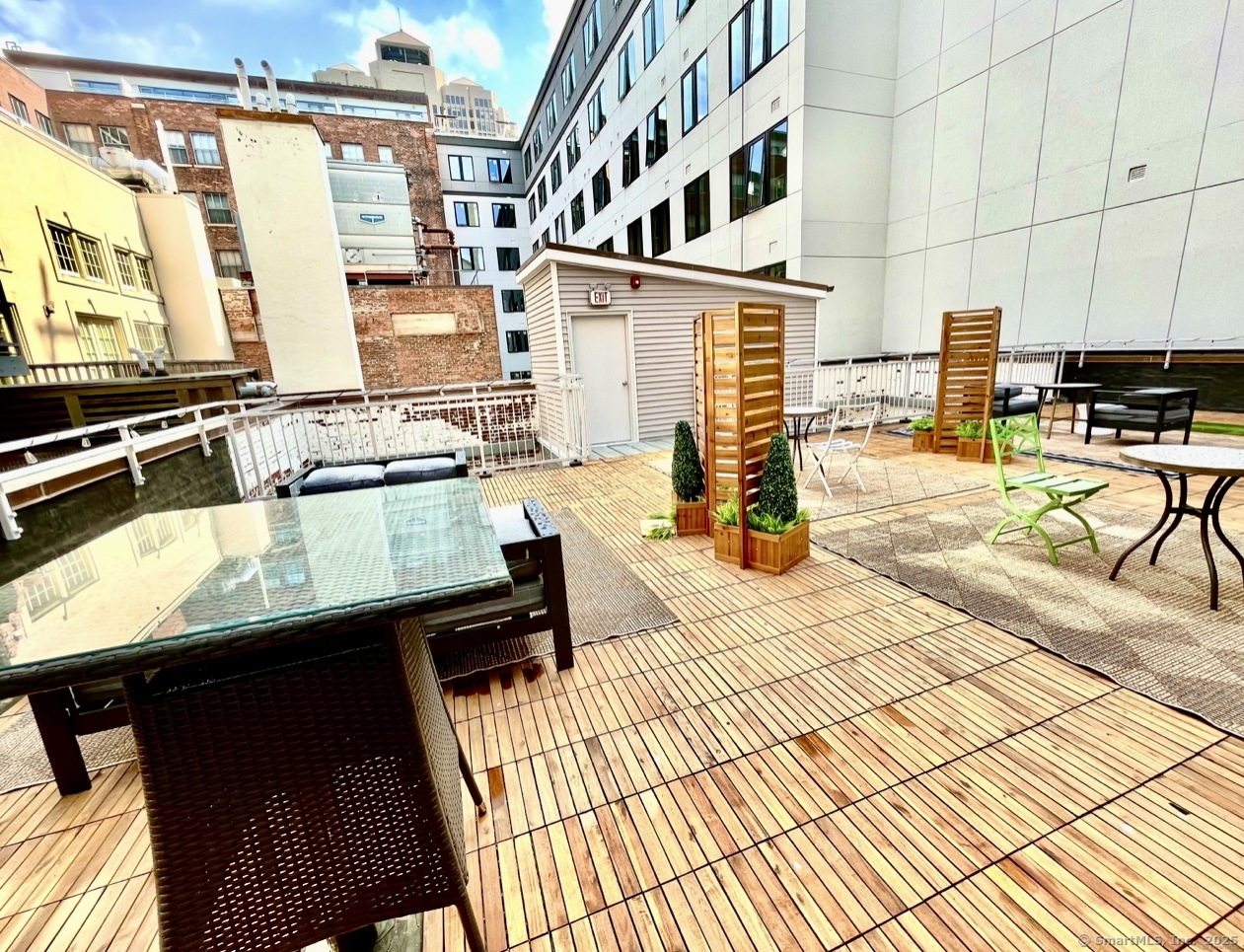 37 Center Street 2C