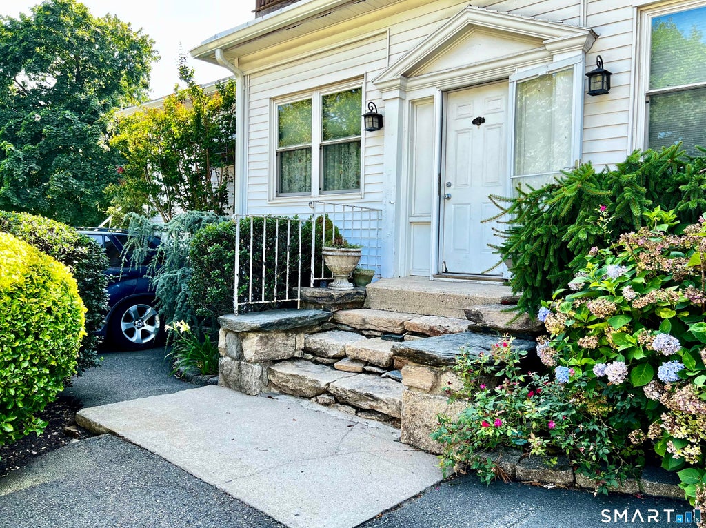 Photo of 5 Hundley Court #1D, Stamford, CT 06902 (MLS # 24215012)