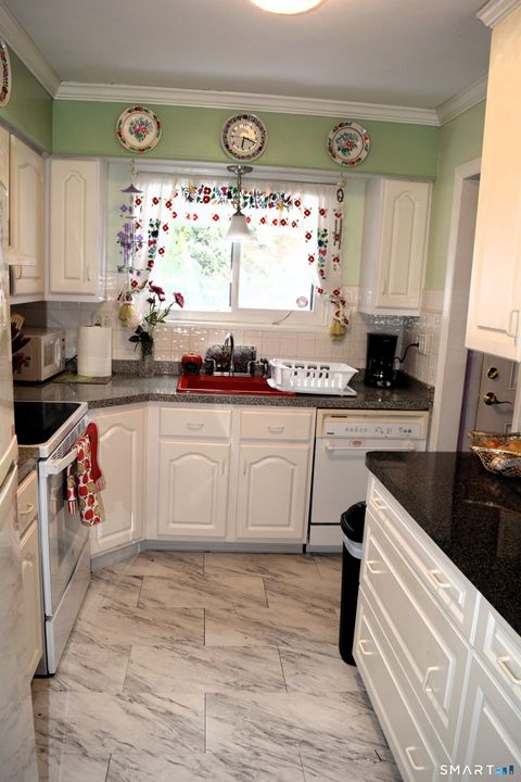 14 Tamarack Lane 14 Woodbury CT 06798