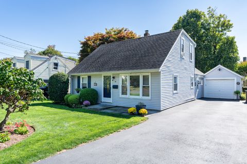 Photo of 36 Old Barn Road S, Stamford, CT 06905 (MLS # 24134807)