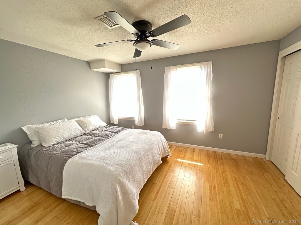 33 Waterview Drive, Windsor, Connecticut image 9