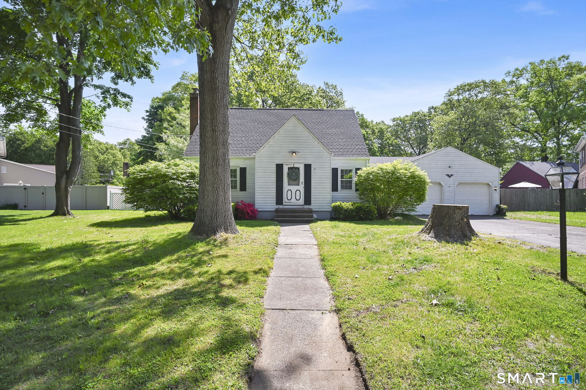 10 Pine Drive