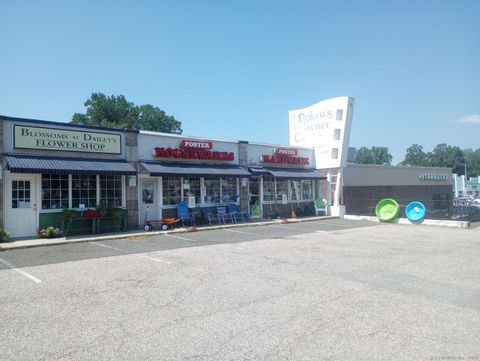 2155 Black Rock Turnpike Fairfield CT 06825