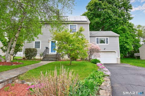 Homes For Sale - 7 Merrill Road<br/> Fairfield County, Trumbull, CT 06611