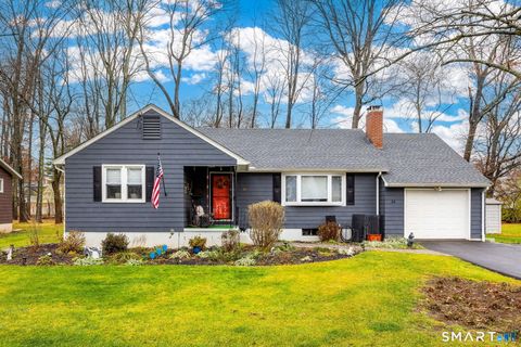 Photo of 14 Haynes Road, West Hartford, CT 06117 (MLS # 24166781)