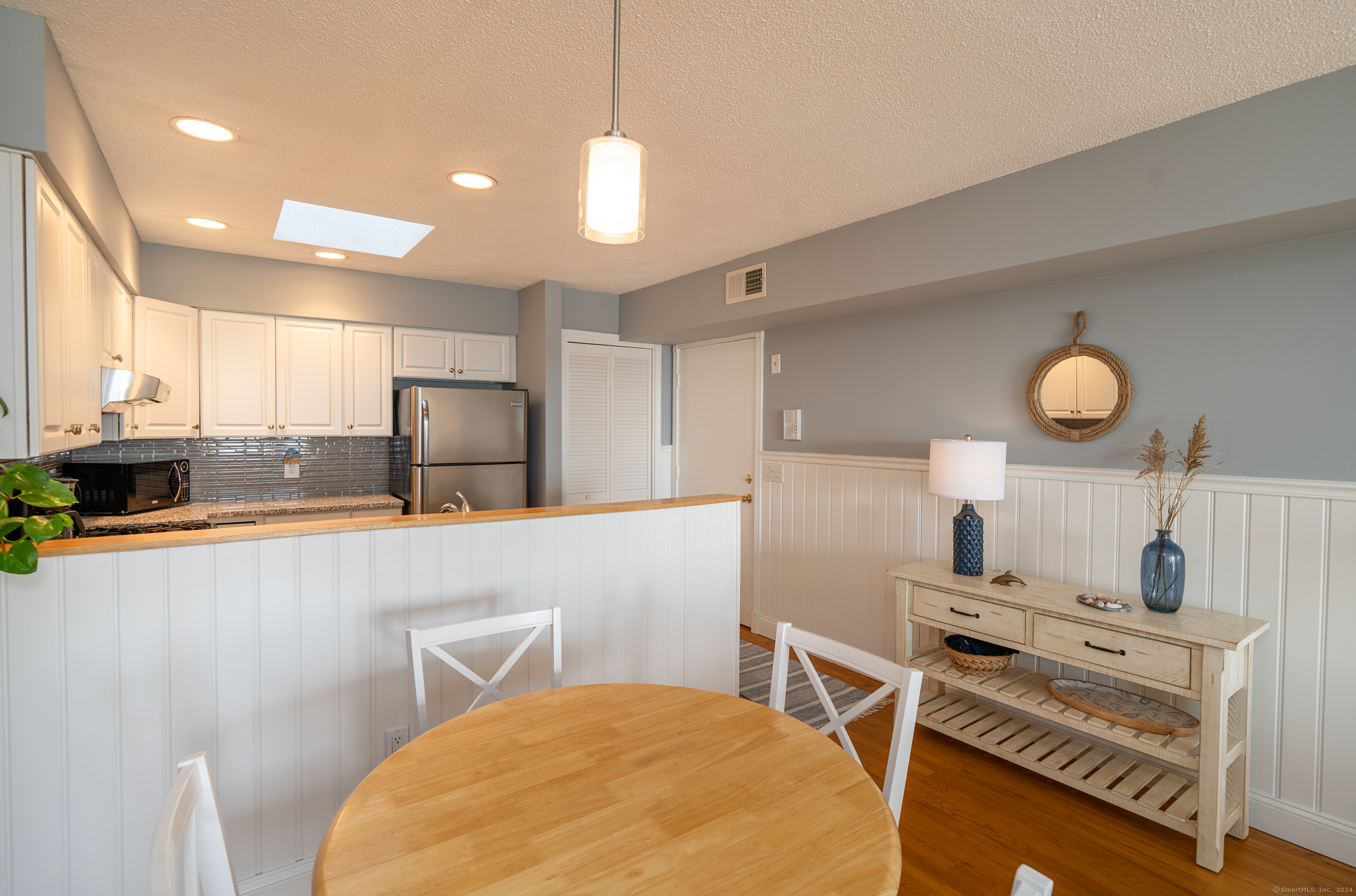 215 Beach Street #3B, West Haven, Connecticut image 4