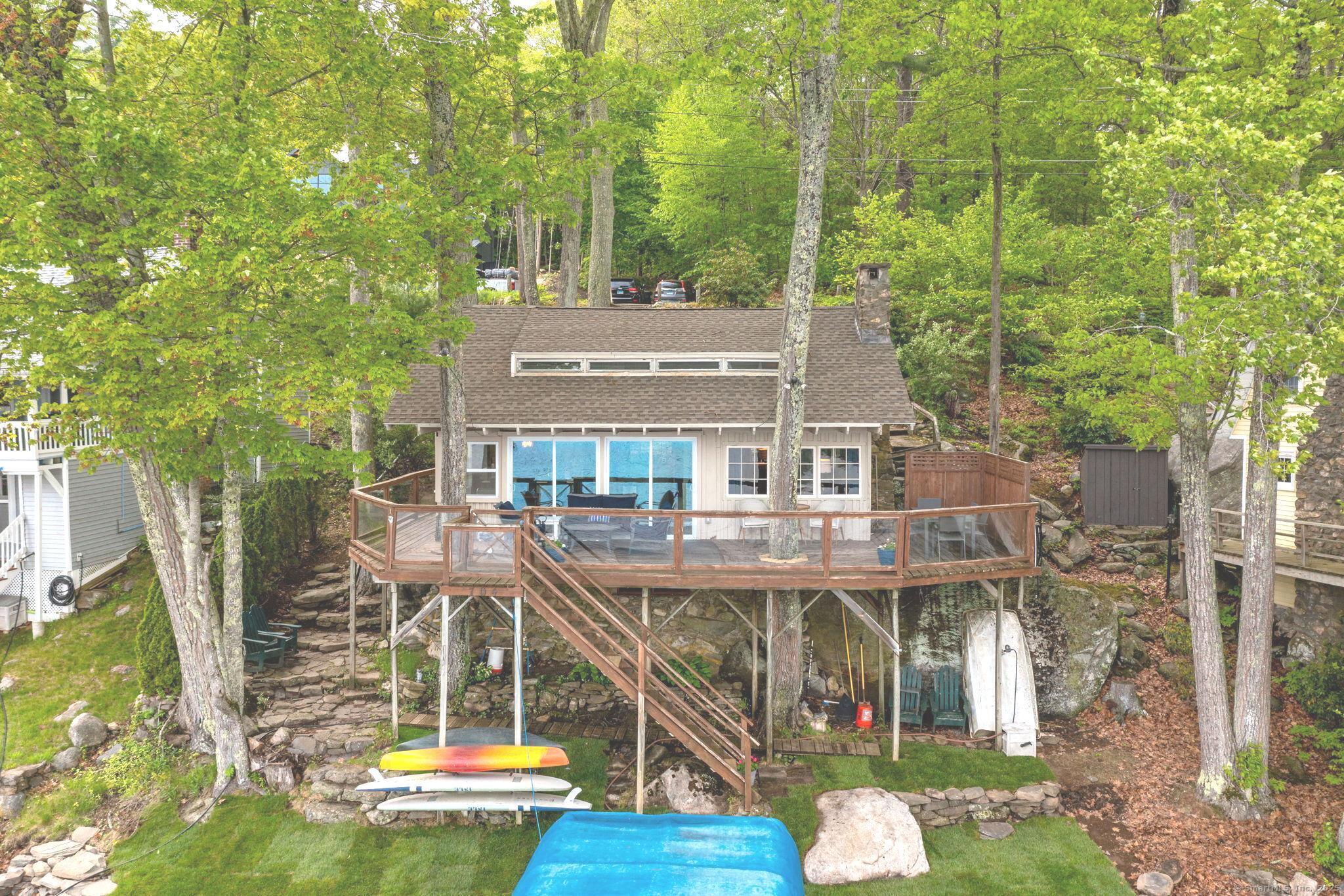 704 West Wakefield Boulevard