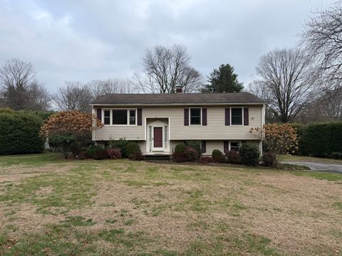 Photo of 3 Cherry Heights Terrace, Newtown, CT 06482 (MLS # 24142374)