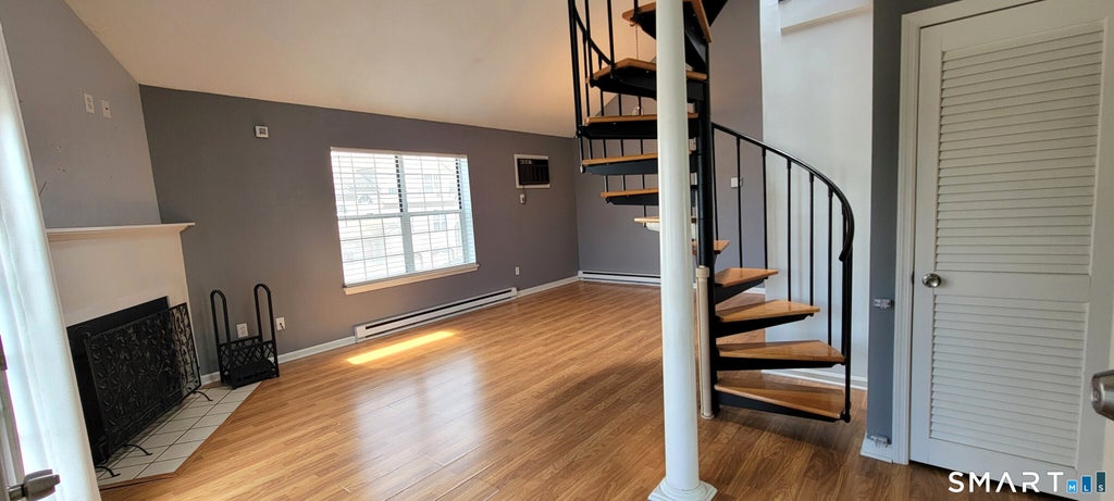 Photo of 10 Taft Pointe #2, Waterbury, CT 06708 (MLS # 24167066)