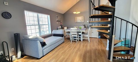 Tiny photo for 10 Taft Pointe #2, Waterbury, CT 06708 (MLS # 24167066)