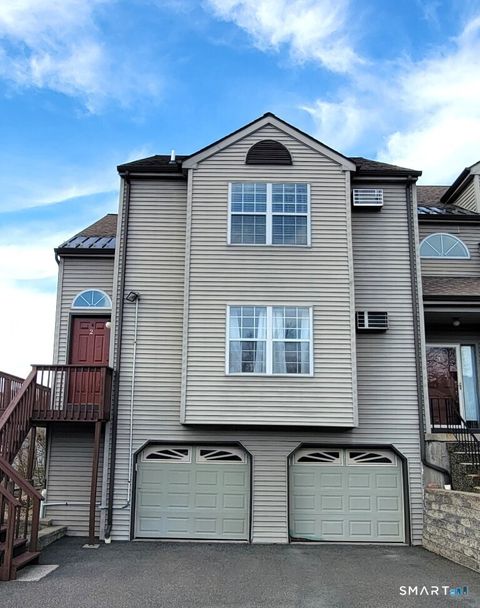 Tiny photo for 10 Taft Pointe #2, Waterbury, CT 06708 (MLS # 24167066)