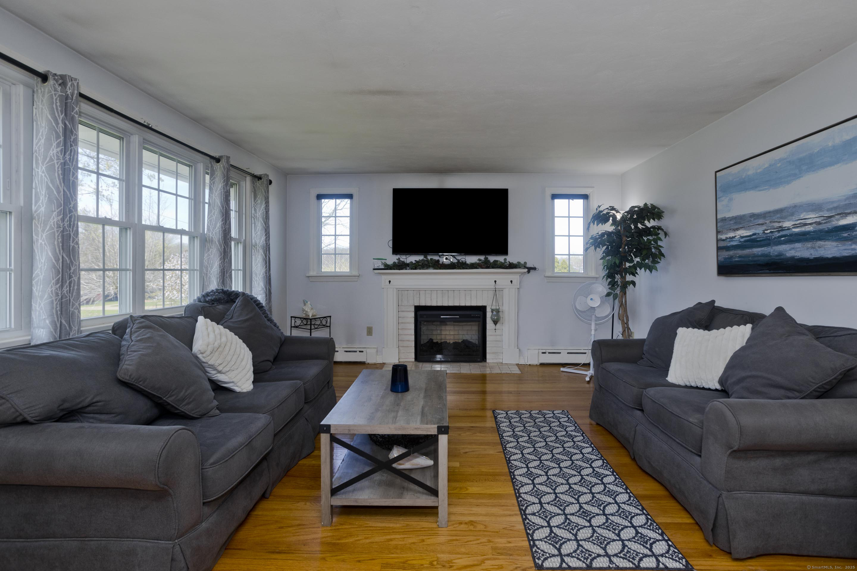 46 Kibbe Drive, Somers, Connecticut image 5