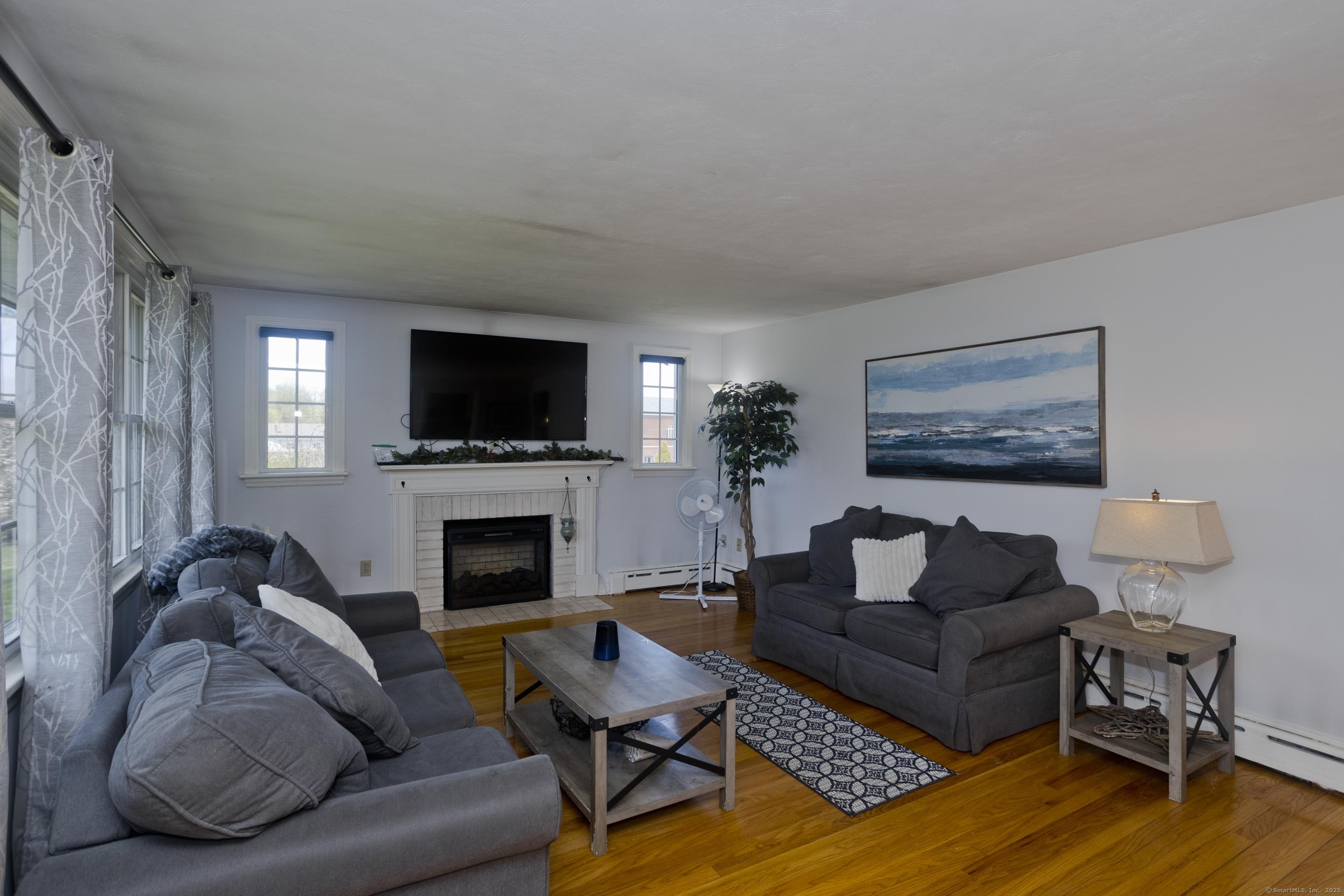 46 Kibbe Drive, Somers, Connecticut image 6