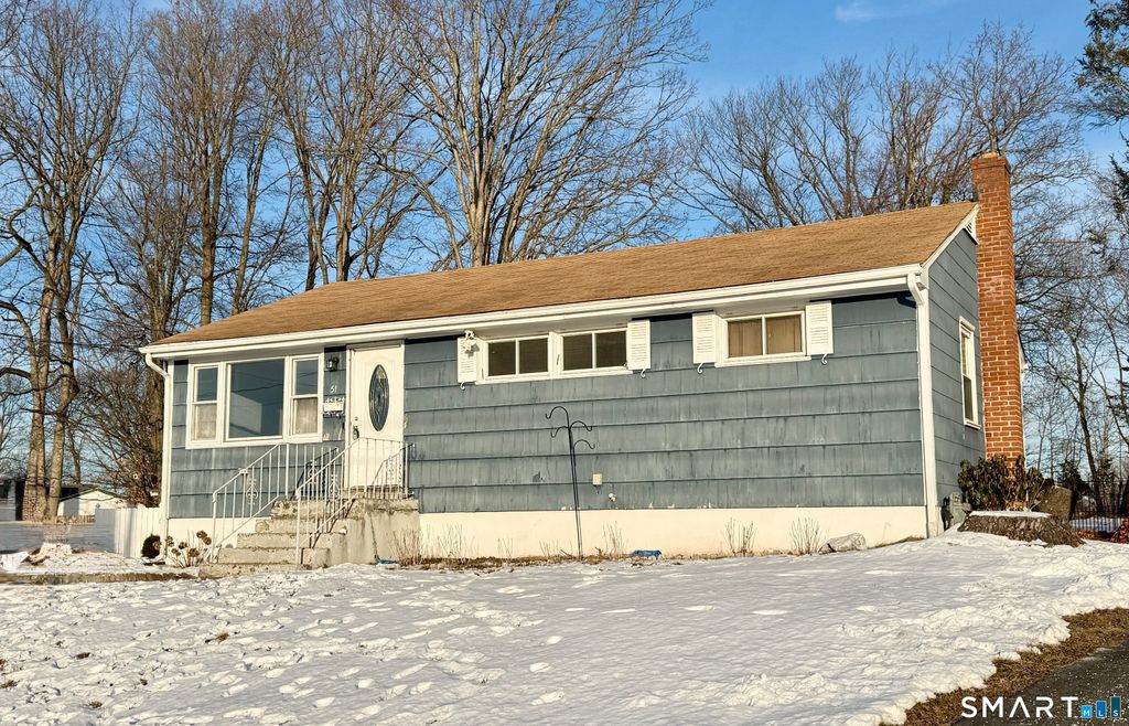 Photo of 51 Kenyon Circle, New Britain, CT 06053 (MLS # 24150516)