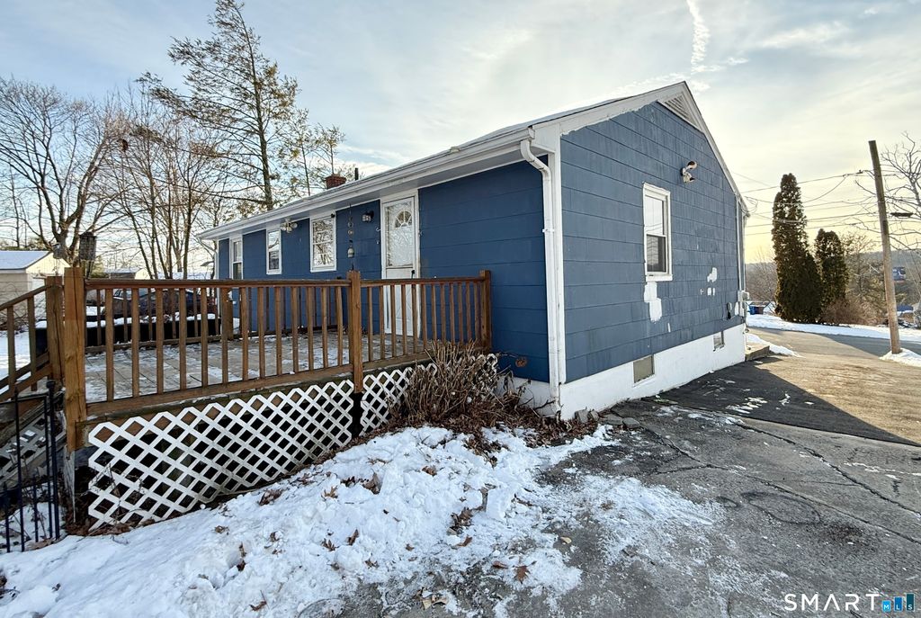 Photo of 51 Kenyon Circle, New Britain, CT 06053 (MLS # 24150516)