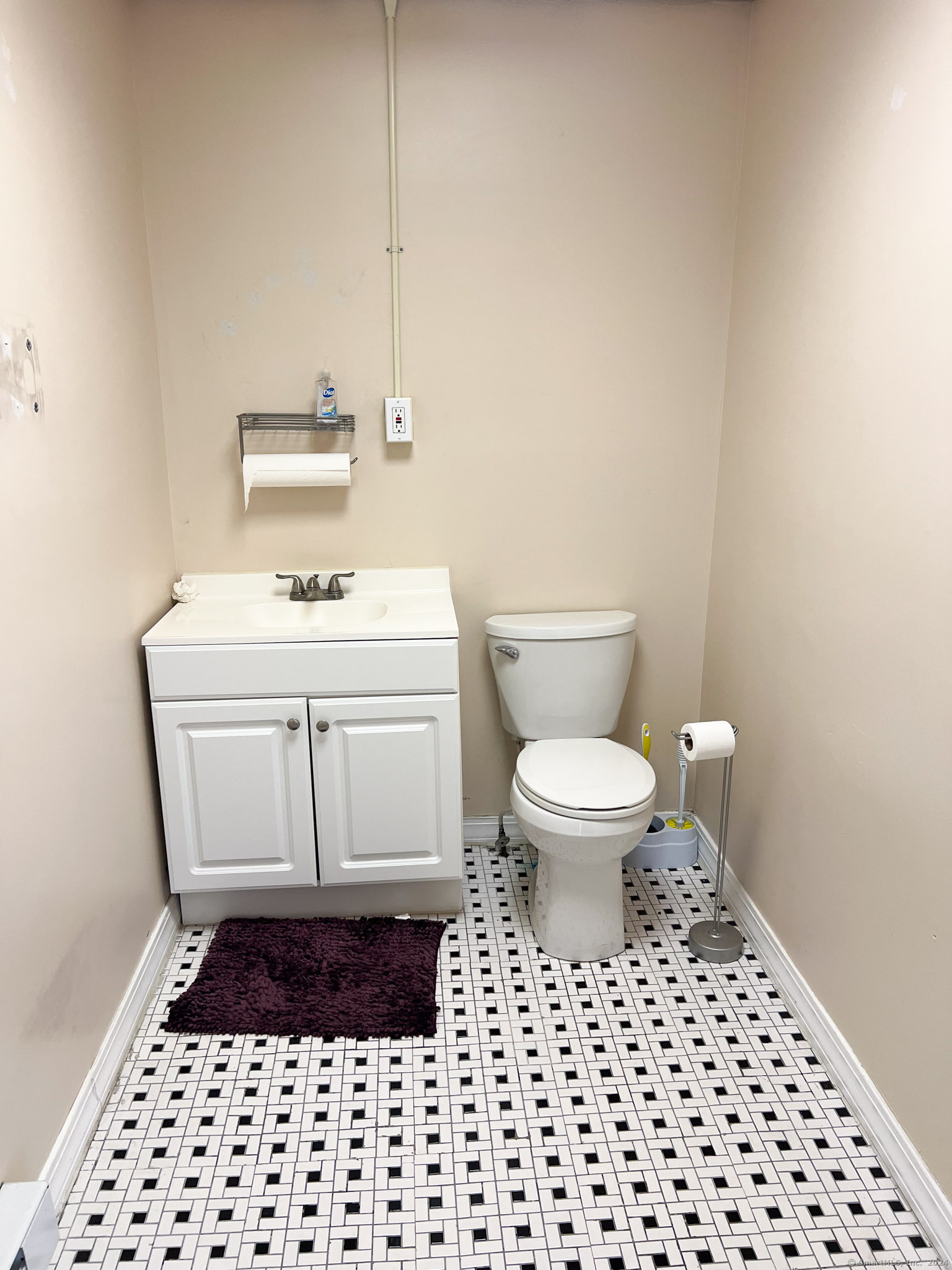 Plainville, Connecticut 06062, United States, ,Residential,Active,54682