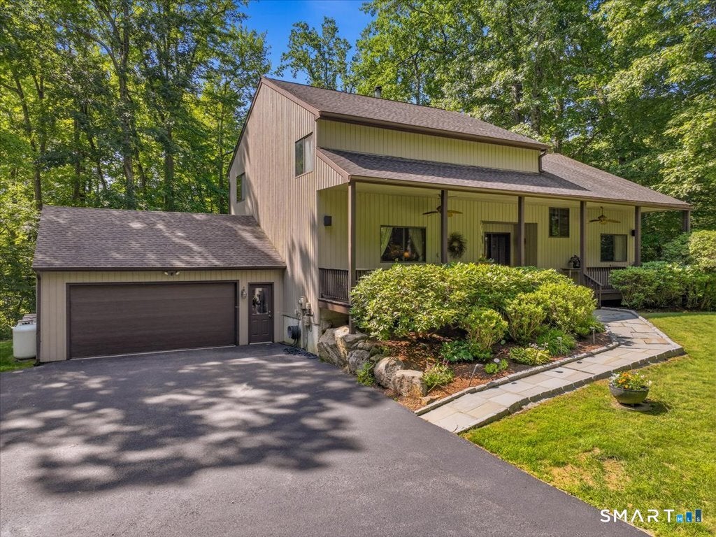 6 Douglas Lane