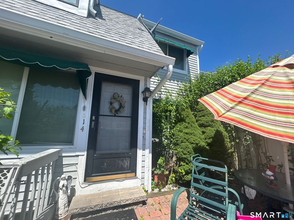 Photo of 614 Longfellow Drive #614, Branford, CT 06405 (MLS # 24159329)