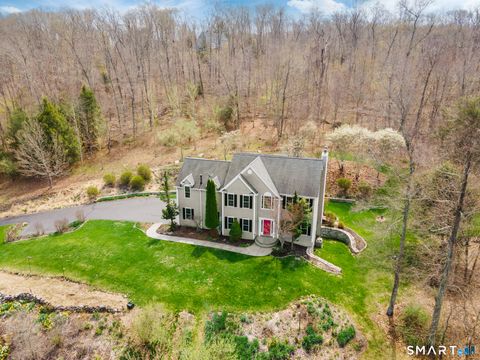 83 Valley Stream Lane Southbury CT 06488