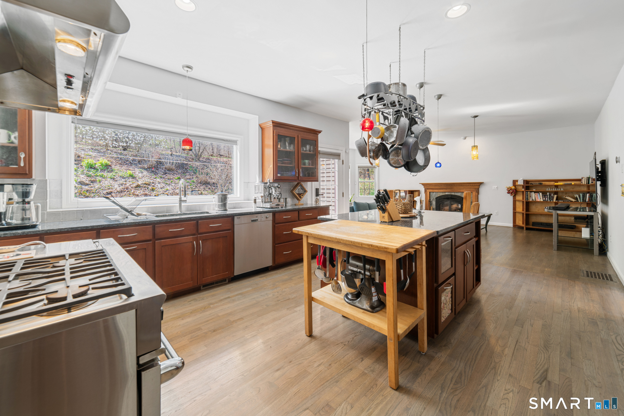 83 Valley Stream Lane