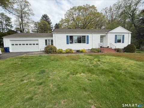 Photo of 397 Butternut Court, Orange, CT 06477 (MLS # 24173940)