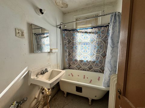 Tiny photo for 102 Rowe Avenue, Hartford, CT 06106 (MLS # 24144163)