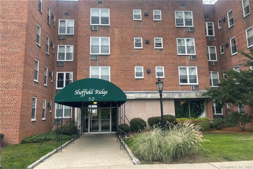 Photo of 50 Fairview Avenue #APT 3A, Norwalk, CT 06850 (MLS # 24142863)