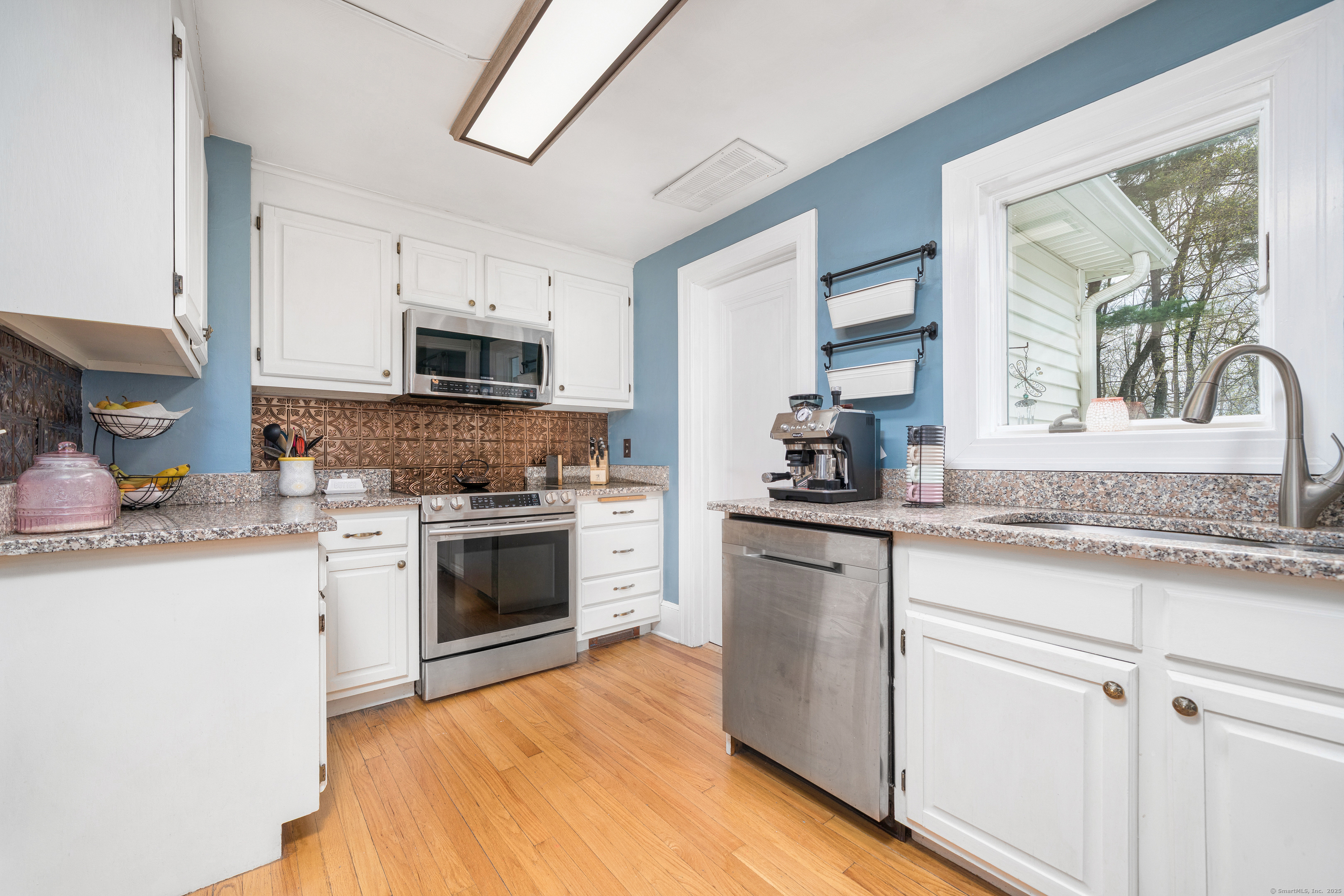2 Carroll Place, Cromwell, Connecticut image 9