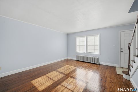 Tiny photo for 95 Middle Turnpike W #APT B4, Manchester, CT 06040 (MLS # 24150487)