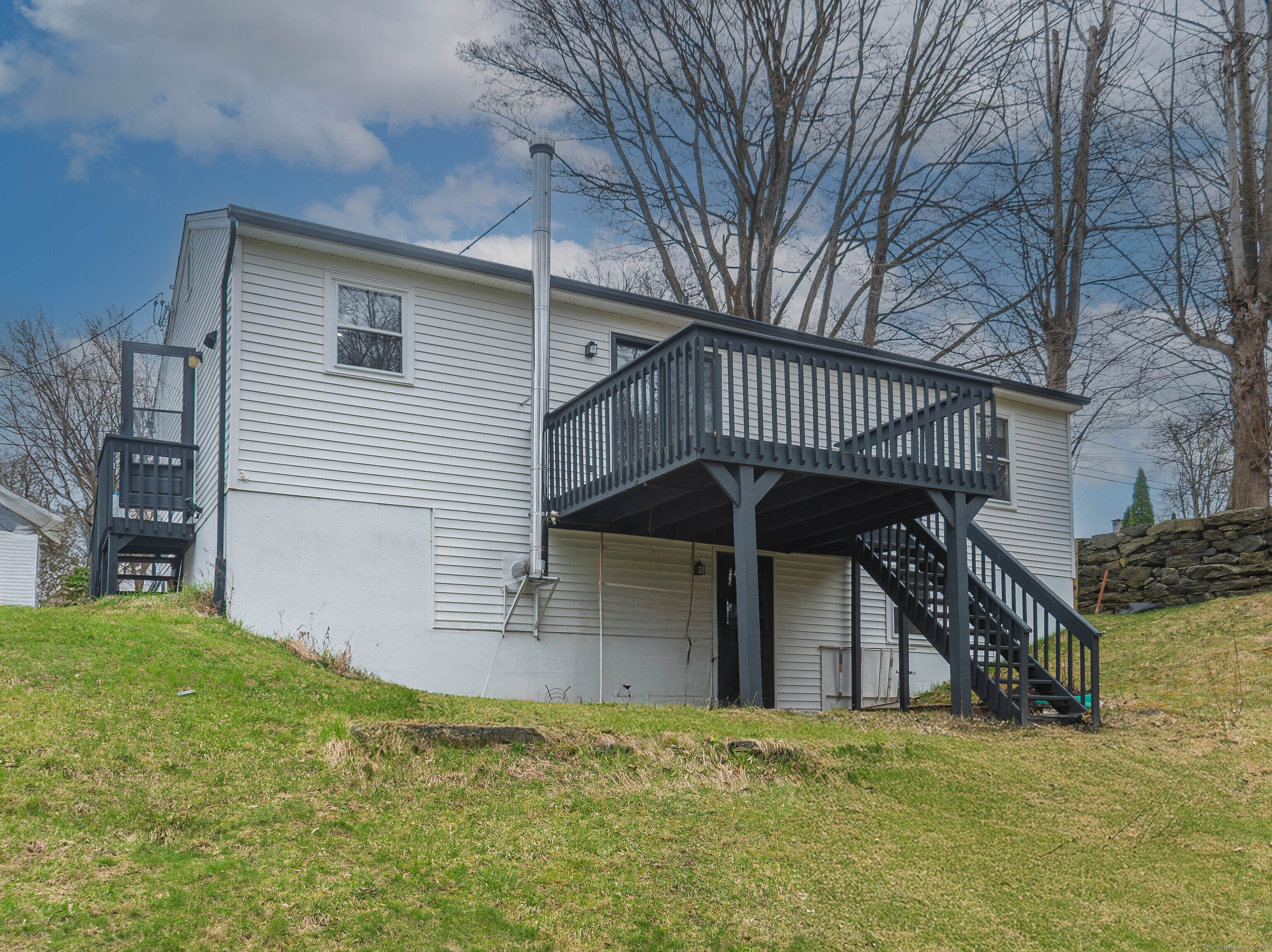 17 High Street, New Milford, Connecticut image 2