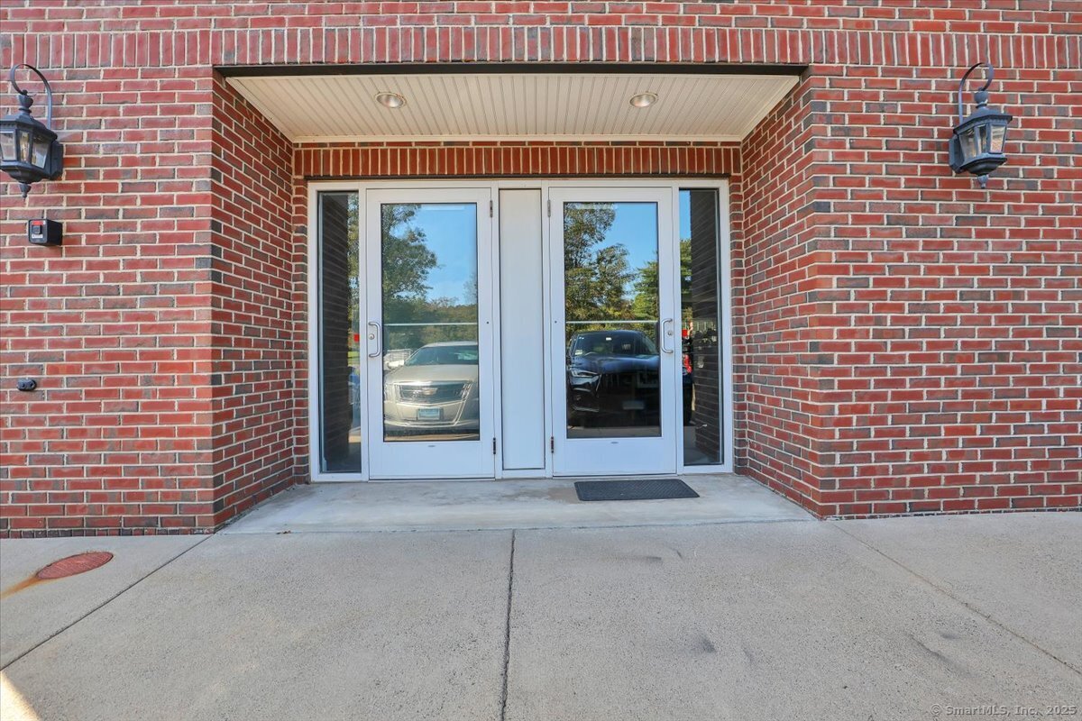225 Oakland Road 204