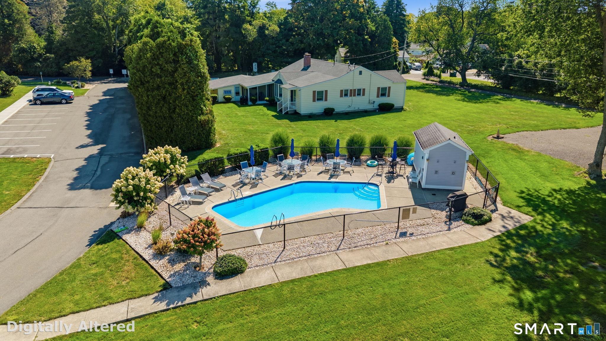 25 Sunset Road 18