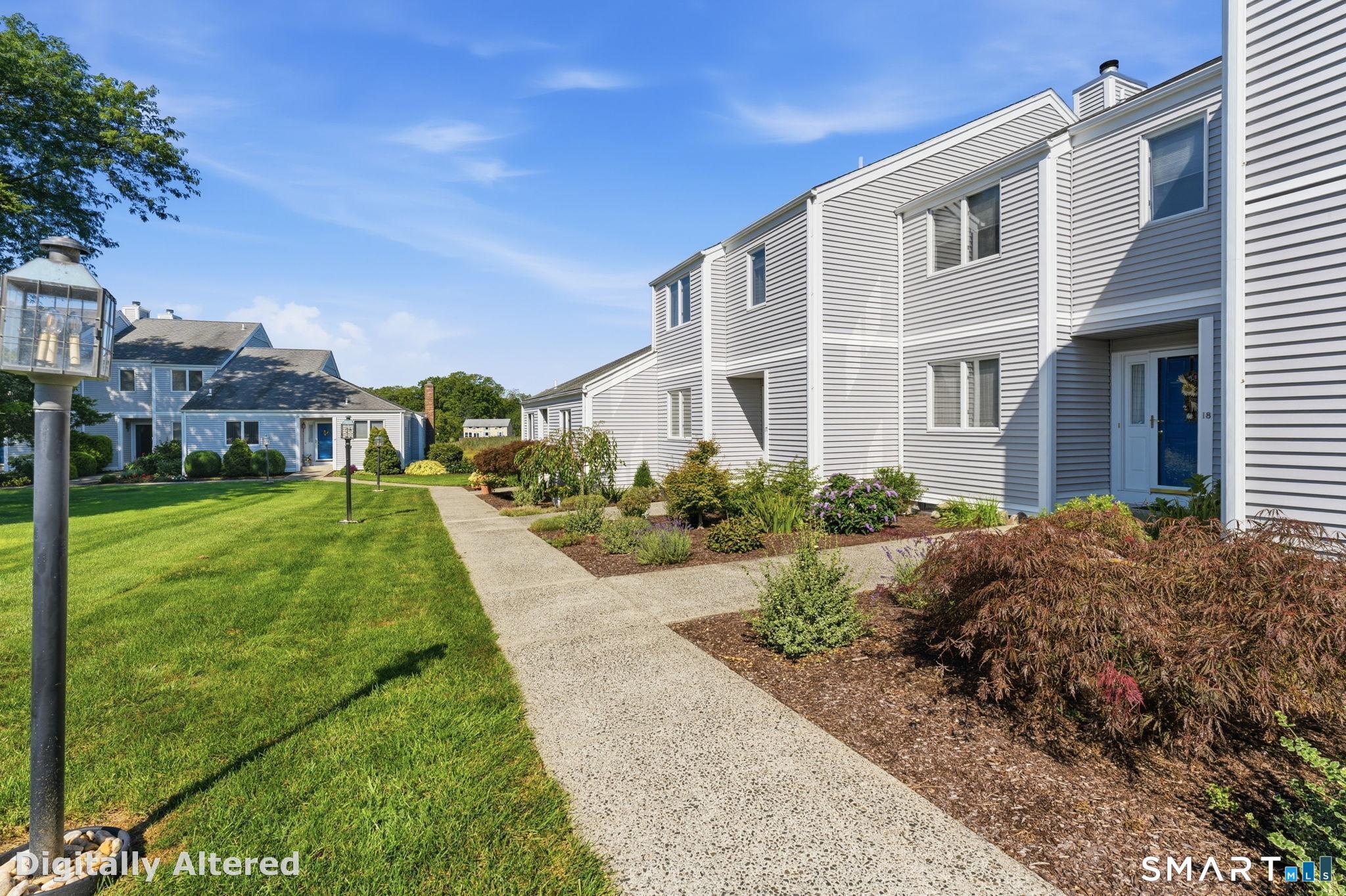 25 Sunset Road 18