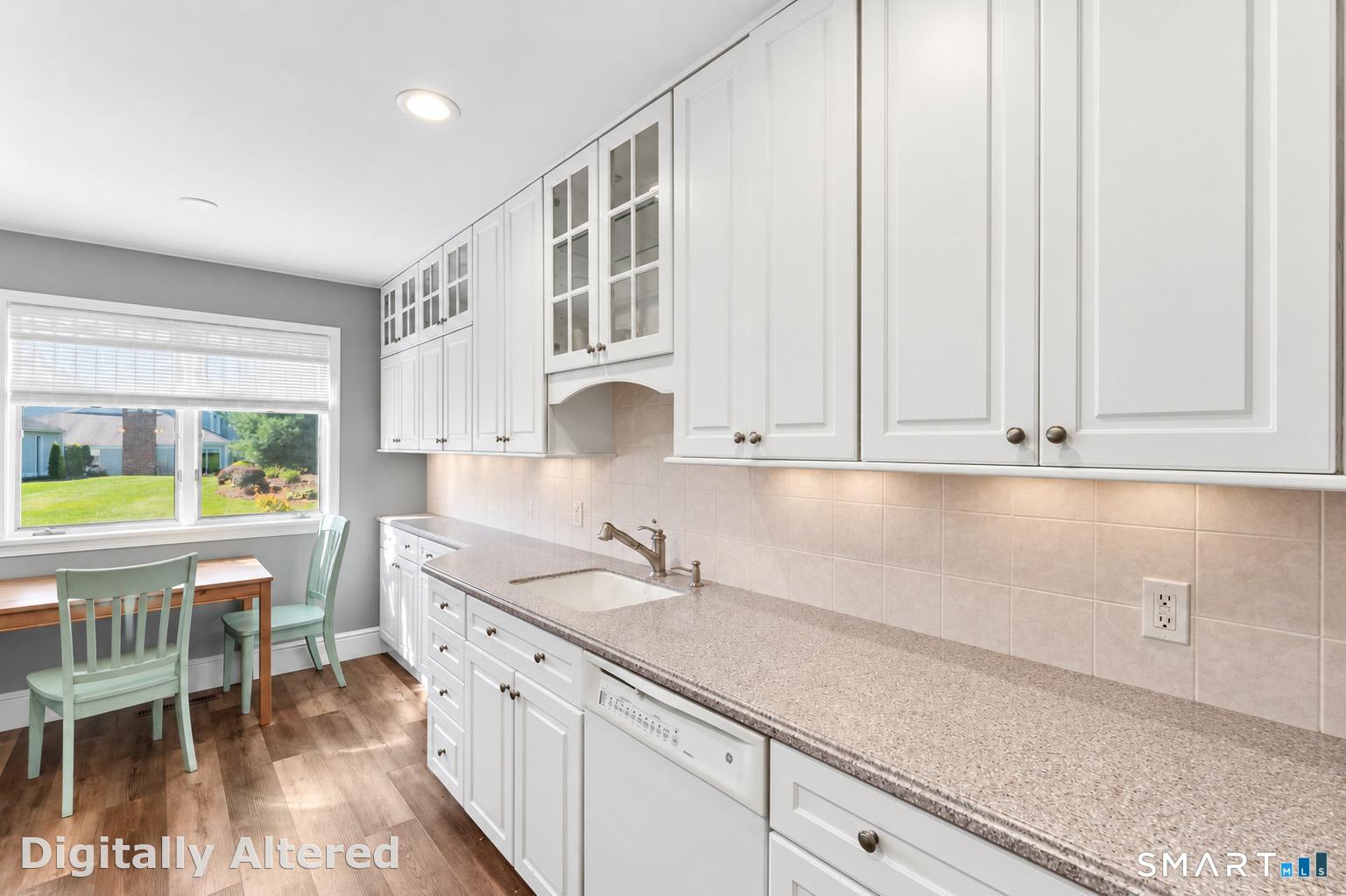 25 Sunset Road 18
