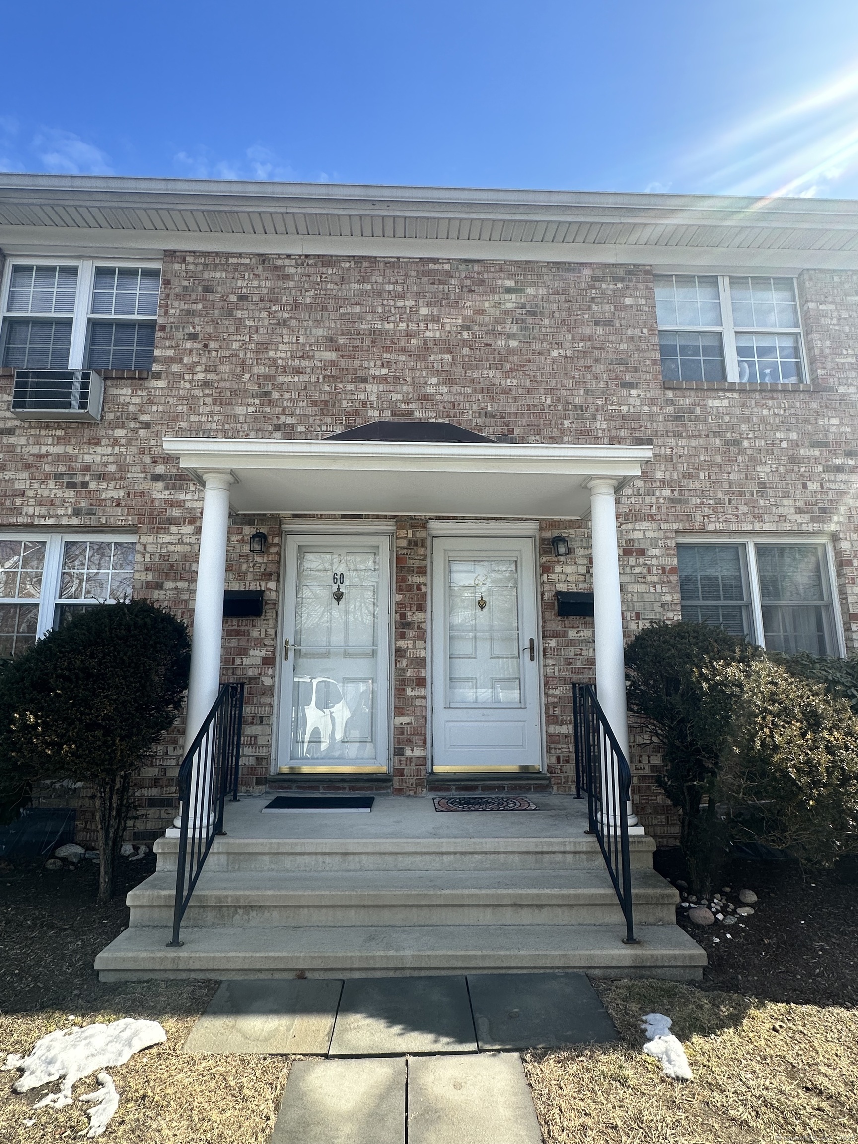 Property for Sale at Lindstrom Road 60, Stamford, Connecticut - Bedrooms: 2 
Bathrooms: 2 
Rooms: 4  - $489,900