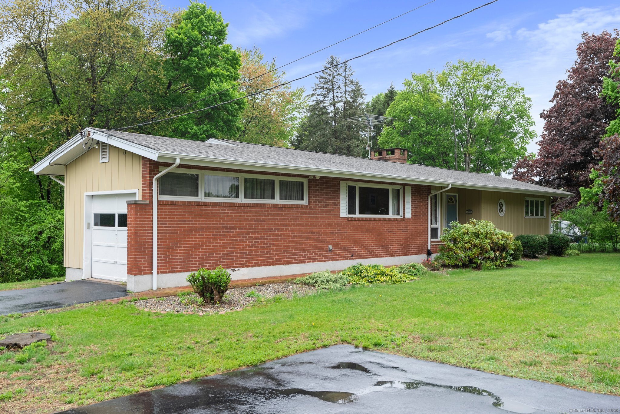 16 Ellsworth Road, East Windsor, Connecticut image 2