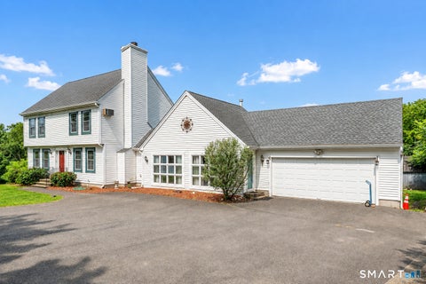 Photo of 81 Notting Hill Gate, Torrington, CT 06790 (MLS # 24199556)